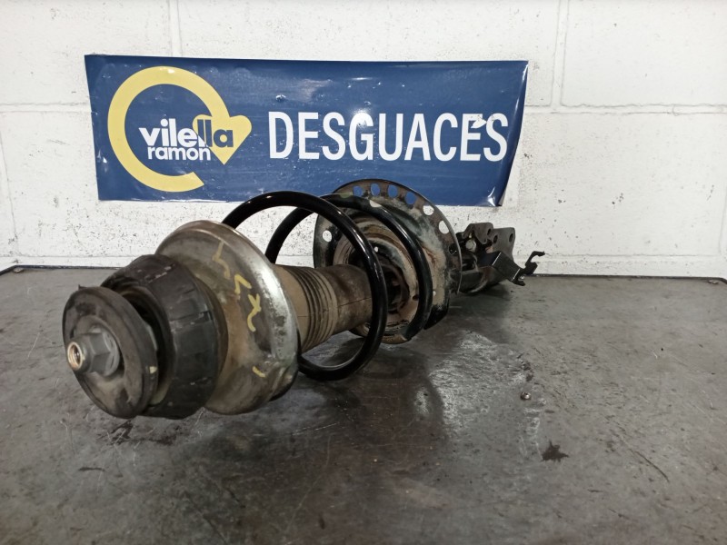 Recambio de amortiguador delantero derecho para dacia sandero stepway essential referencia OEM IAM 543021807R  