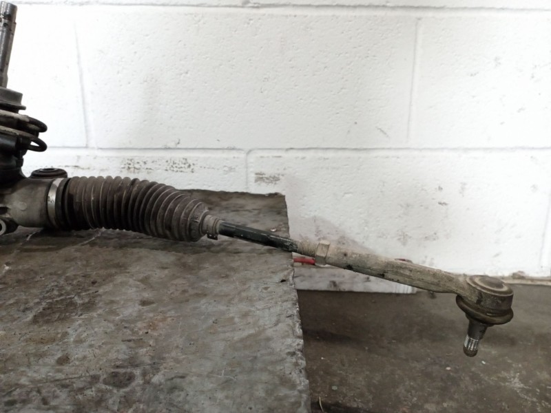 Recambio de caja direccion para opel astra gtc referencia OEM IAM 13205789  