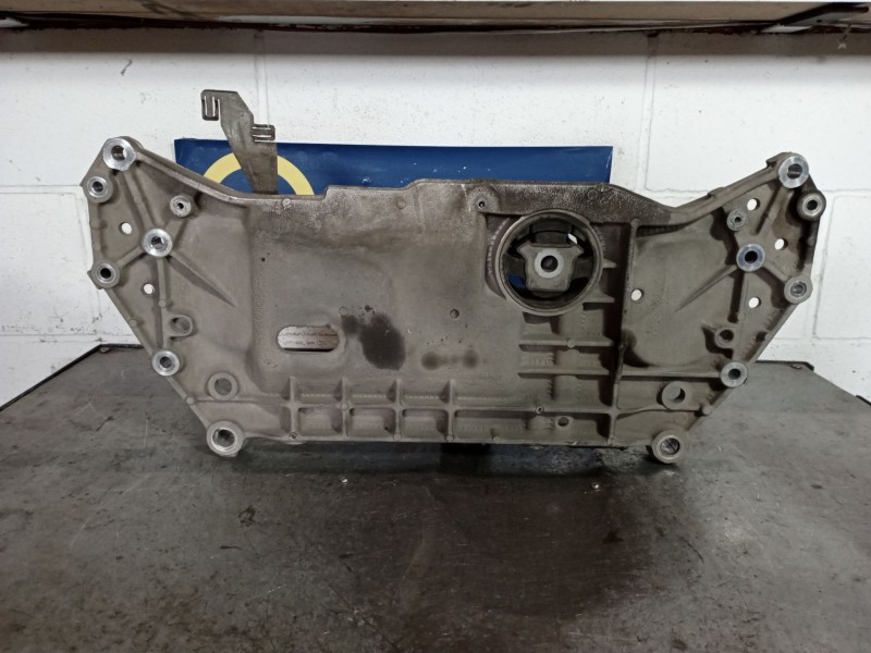 Recambio de subchasis para audi a3 (8p) 2.0 tdi ambiente referencia OEM IAM 1K0199369F  