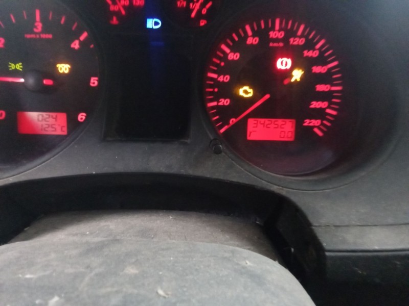 seat ibiza (6l1) del año 2005