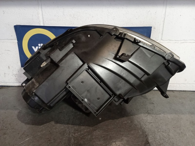 Recambio de faro derecho para citroen c8 2.0 hdi fap referencia OEM IAM   