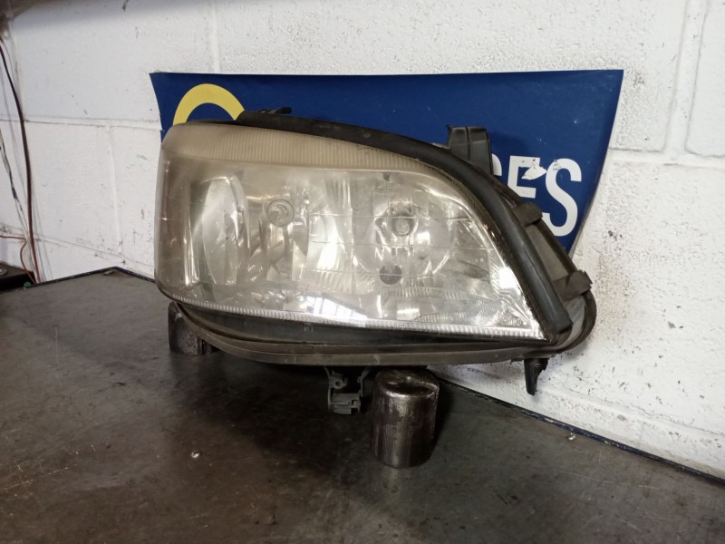 Recambio de faro derecho para opel zafira a 2.0 dti | 0.99 - ... 2.0 dti | 0.99 - ... referencia OEM IAM   