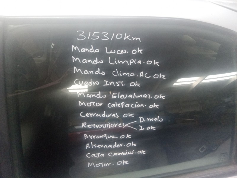 nissan primera berlina (p11) del año 1999