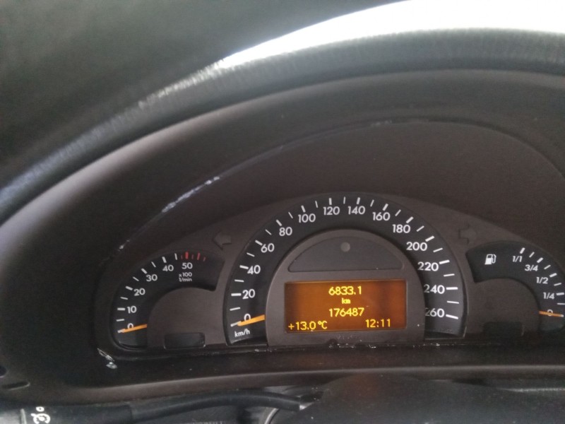 mercedes clase c (w203) berlina del año 2004