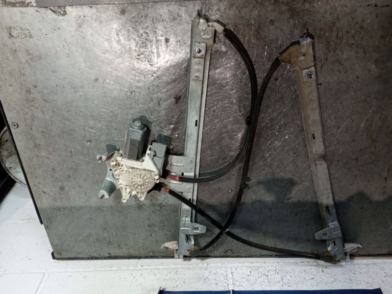 Recambio de elevalunas delantero izquierdo para citroen xsara picasso 1.6 16v cat (nfu / tu5jp4) referencia OEM IAM   