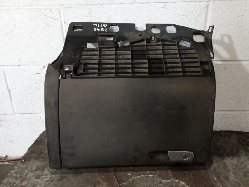 Recambio de guantera para audi a5 2.0 tfsi 211 referencia OEM IAM   