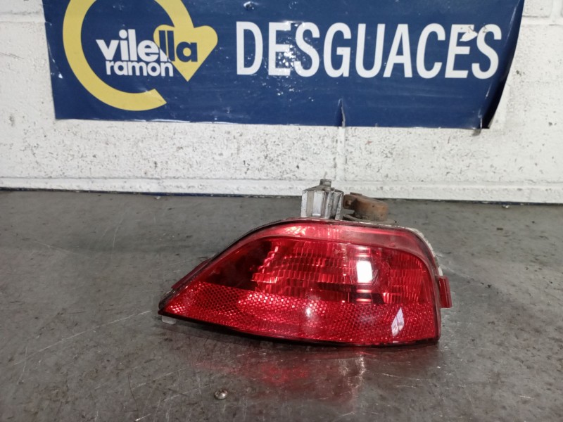 Recambio de faro antiniebla trasero izquierdo para renault megane referencia OEM IAM 265852501R  