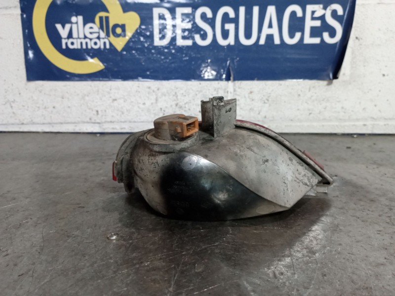 Recambio de faro antiniebla trasero izquierdo para renault megane referencia OEM IAM 265852501R  