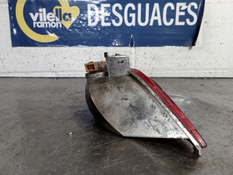 Recambio de faro antiniebla trasero izquierdo para renault megane referencia OEM IAM 265852501R  