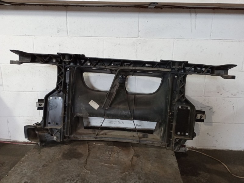 Recambio de panel frontal para bmw serie 1 berlina (e81/e87) 118i referencia OEM IAM   