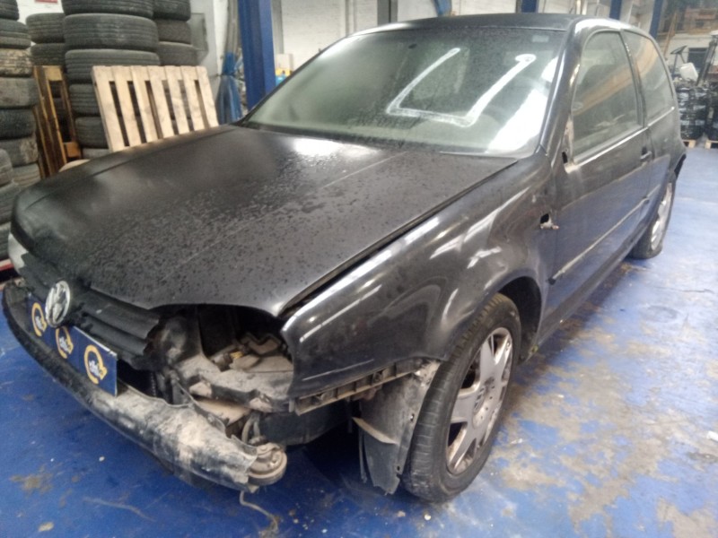 volkswagen golf iv berlina (1j1) del año 2000