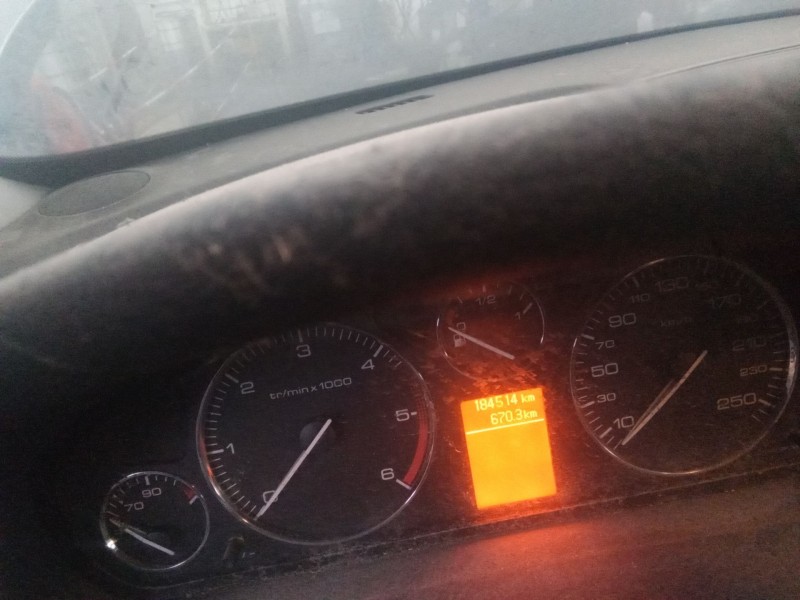 peugeot 407 del año 2004