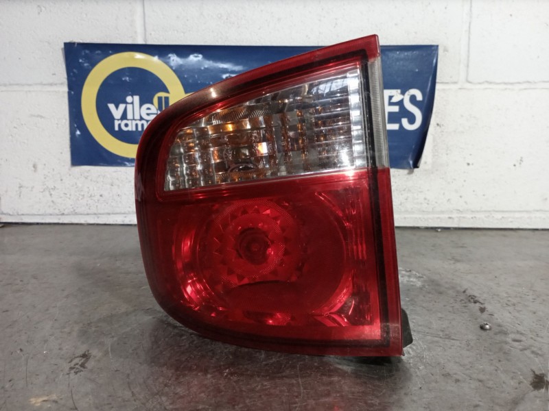 Recambio de piloto trasero derecho para ssangyong kyron 2.7 turbodiesel cat (euro 4) referencia OEM IAM   