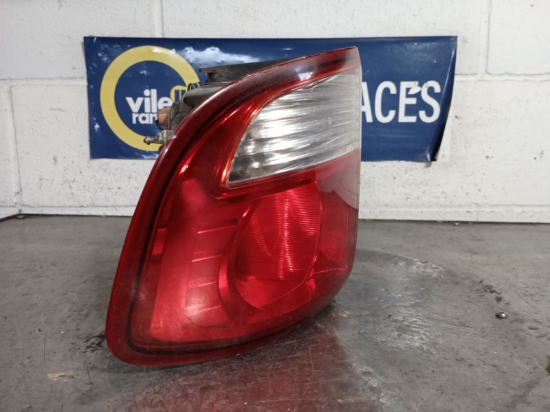 Recambio de piloto trasero derecho para ssangyong kyron 2.7 turbodiesel cat (euro 4) referencia OEM IAM   