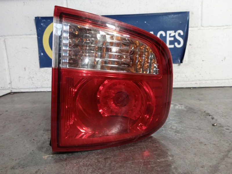 Recambio de piloto trasero izquierdo para ssangyong kyron 2.7 turbodiesel cat (euro 4) referencia OEM IAM   