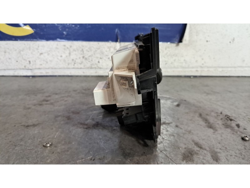 Recambio de mando calefaccion aire acondicionado para ford transit connect kasten referencia OEM IAM AM5T18549  