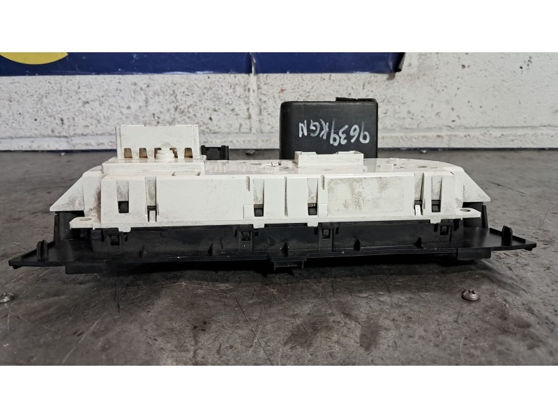 Recambio de mando calefaccion aire acondicionado para ford transit connect kasten referencia OEM IAM AM5T18549  