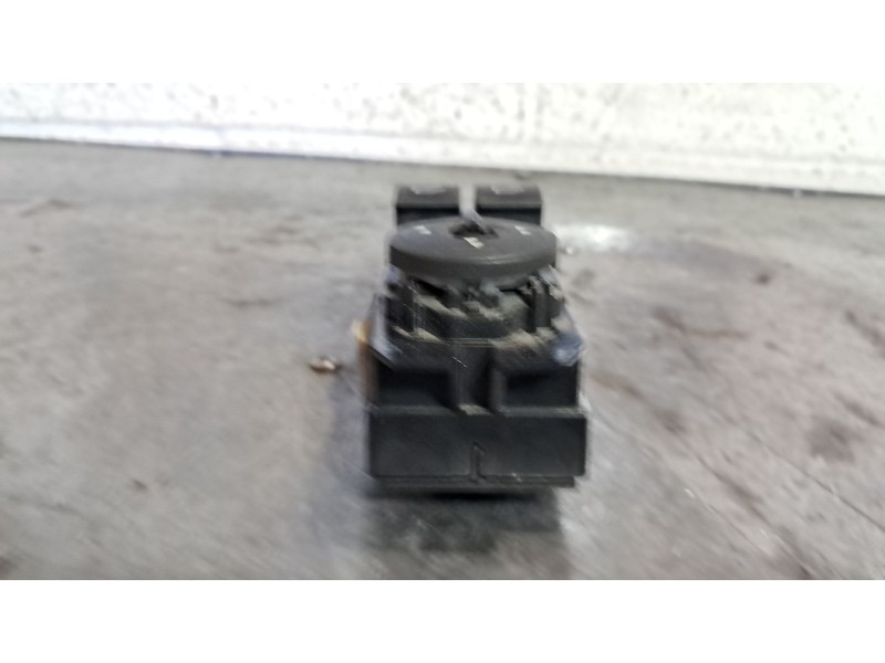 Recambio de mando elevalunas delantero izquierdo para ford transit connect kasten referencia OEM IAM   