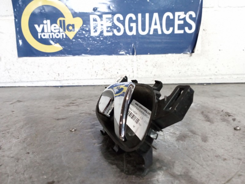 Recambio de maneta interior delantera derecha para renault kadjar  | 0.15 - ...  | 0.15 - ... referencia OEM IAM   