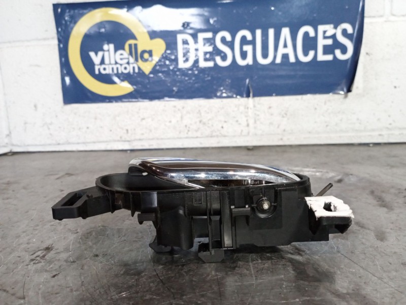Recambio de maneta interior delantera derecha para renault kadjar  | 0.15 - ...  | 0.15 - ... referencia OEM IAM   
