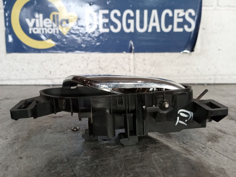 Recambio de maneta interior trasera derecha para renault kadjar  | 0.15 - ...  | 0.15 - ... referencia OEM IAM   