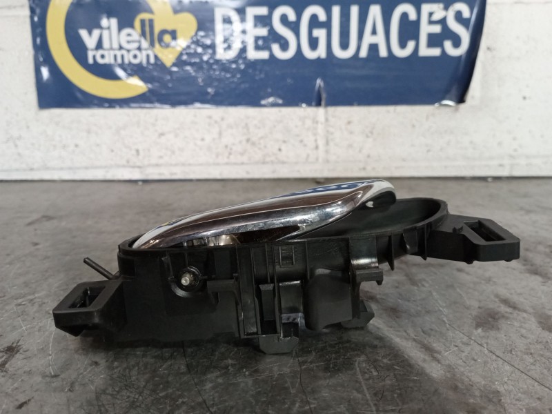 Recambio de maneta interior trasera izquierda para renault kadjar  | 0.15 - ...  | 0.15 - ... referencia OEM IAM   