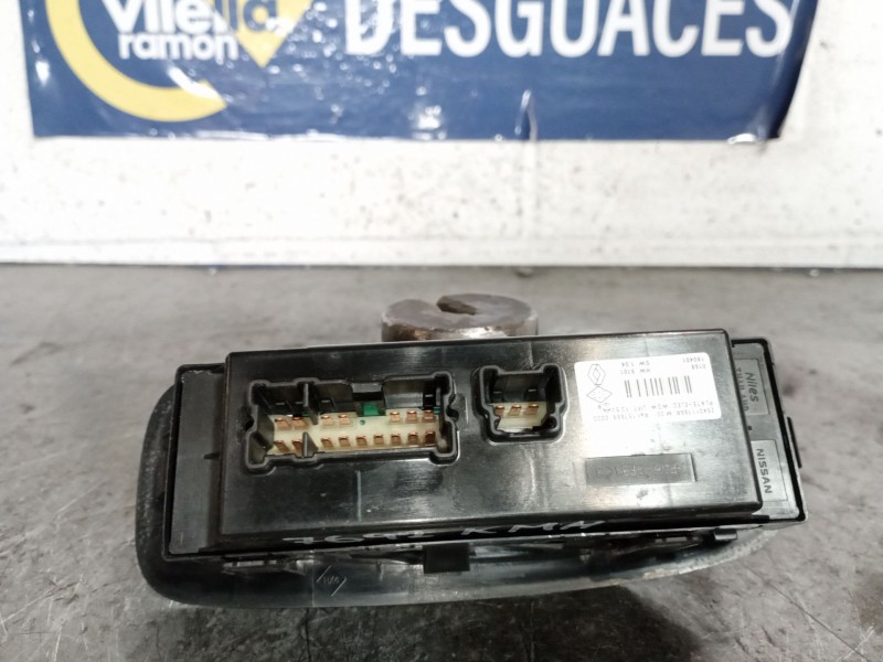 Recambio de mando elevalunas delantero izquierdo para renault kadjar  | 0.15 - ...  | 0.15 - ... referencia OEM IAM 254011766R  