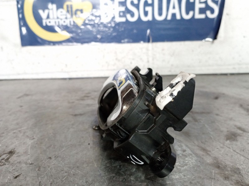 Recambio de maneta interior delantera izquierda para renault kadjar  | 0.15 - ...  | 0.15 - ... referencia OEM IAM   