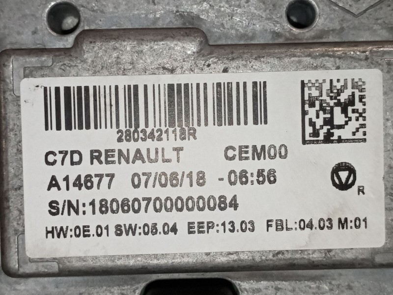 Recambio de pantalla multifuncion para renault kadjar  | 0.15 - ...  | 0.15 - ... referencia OEM IAM 280342118R  