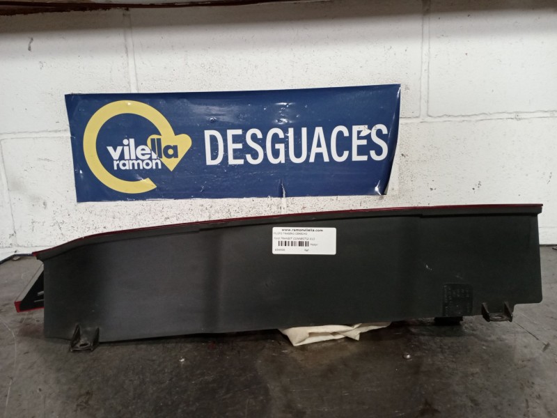 Recambio de piloto trasero derecho para ford transit connect kasten referencia OEM IAM   