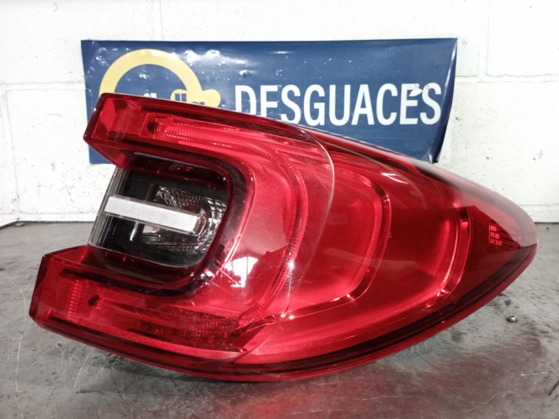 Recambio de piloto trasero derecho para renault kadjar  | 0.15 - ...  | 0.15 - ... referencia OEM IAM 265508701R  