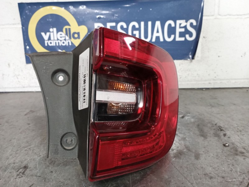 Recambio de piloto trasero derecho para renault kadjar  | 0.15 - ...  | 0.15 - ... referencia OEM IAM 265508701R  