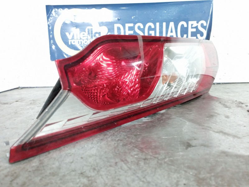 Recambio de piloto trasero izquierdo para ford transit connect kasten referencia OEM IAM   