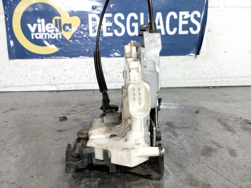 Recambio de cerradura puerta delantera derecha para seat leon (1p1) reference referencia OEM IAM   