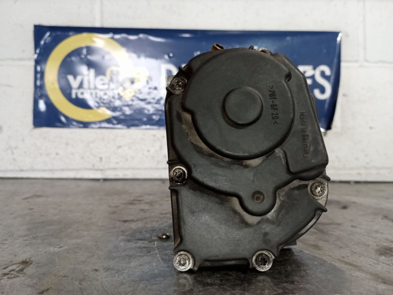 Recambio de caja mariposa para volkswagen golf iv variant (1j5) 1.6 referencia OEM IAM 06A133064J  