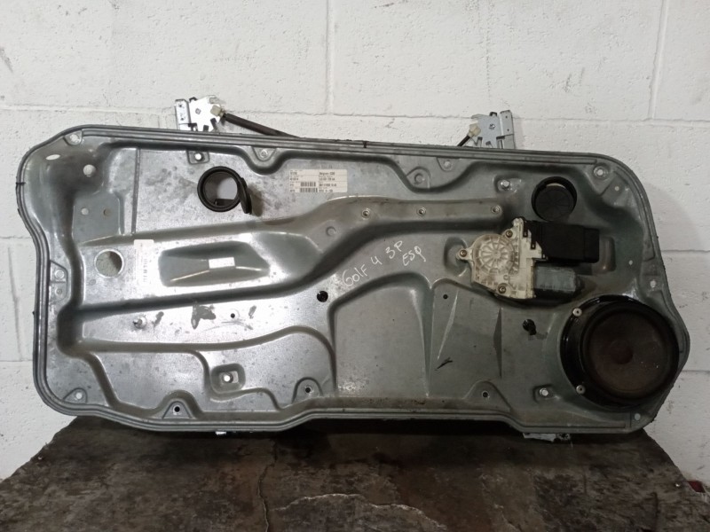 Recambio de elevalunas delantero izquierdo para volkswagen golf iv berlina (1j1) 1.9 tdi referencia OEM IAM   