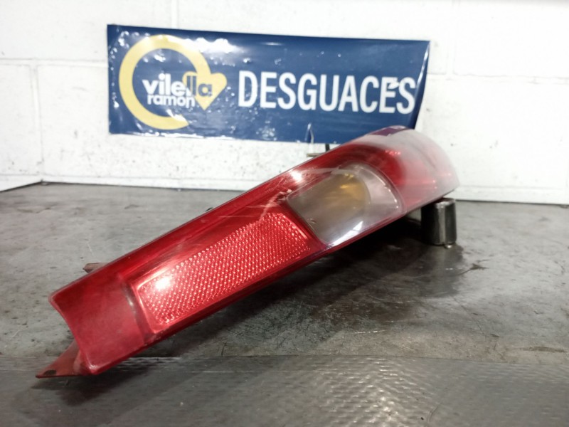 Recambio de piloto trasero derecho para citroen c8 2.0 hdi fap referencia OEM IAM   