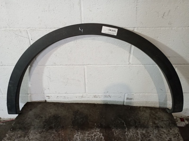 Recambio de aletin trasero izquierdo para renault kadjar  | 0.15 - ...  | 0.15 - ... referencia OEM IAM   