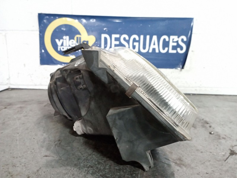 Recambio de faro izquierdo para renault megane 1.6e referencia OEM IAM   
