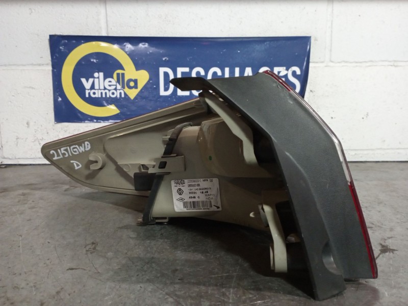 Recambio de piloto trasero derecho para renault fluence  | ...  | ... referencia OEM IAM   