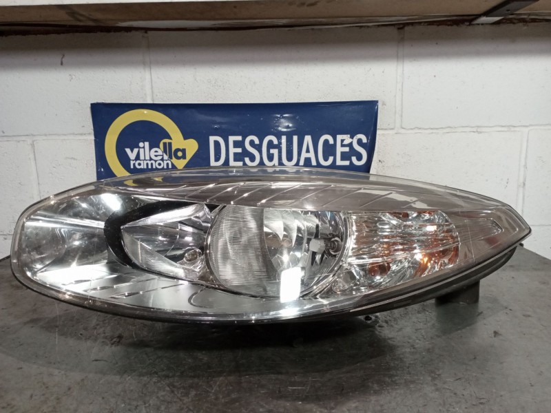 Recambio de faro izquierdo para renault fluence  | ...  | ... referencia OEM IAM   