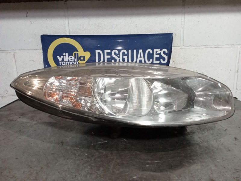 Recambio de faro derecho para renault fluence  | ...  | ... referencia OEM IAM   
