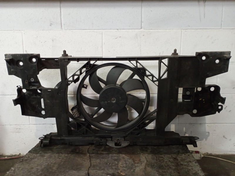 Recambio de panel frontal para renault fluence  | ...  | ... referencia OEM IAM   