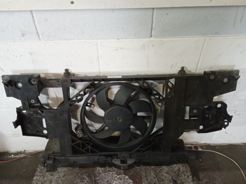 Recambio de panel frontal para renault fluence  | ...  | ... referencia OEM IAM   