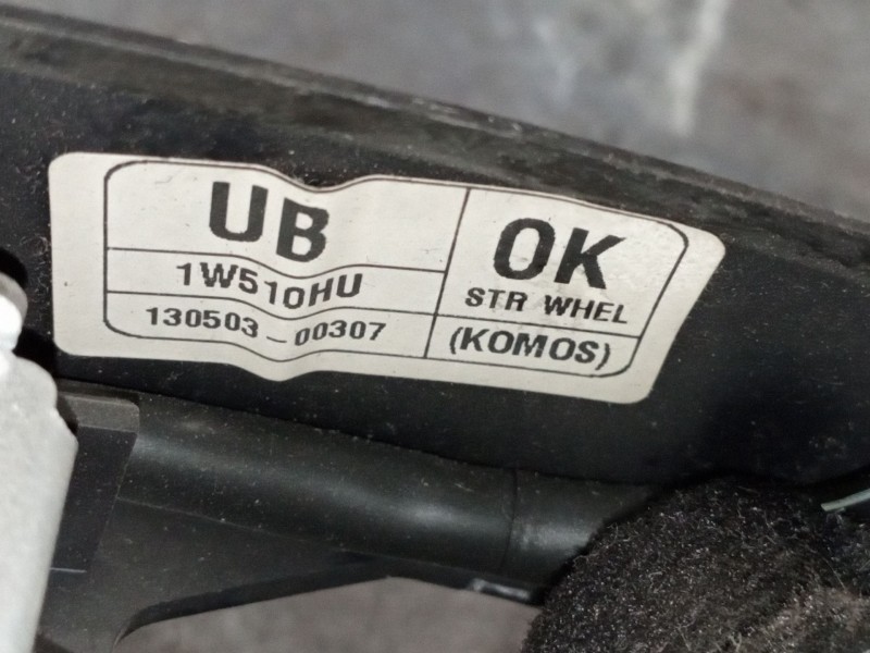 Recambio de volante para kia rio  | 0.11 - ...  | 0.11 - ... referencia OEM IAM 1305020139  