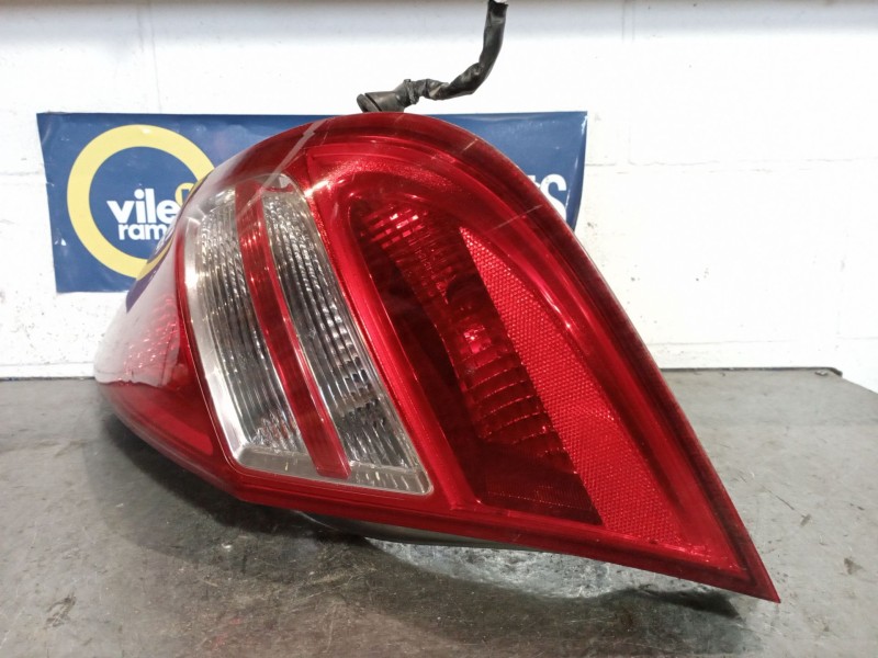 Recambio de piloto trasero derecho para hyundai i30 2.0 cat | 0.07 - 0.12 2.0 cat | 0.07 - 0.12 referencia OEM IAM   