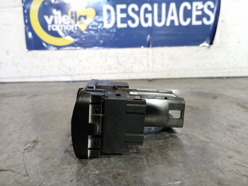Recambio de mando luces para audi a3 (8l) 1.6 ambiente referencia OEM IAM 8L1941531J  