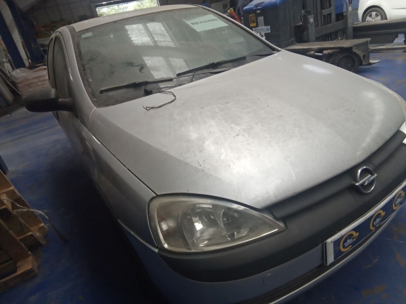 opel corsa c del año 2002