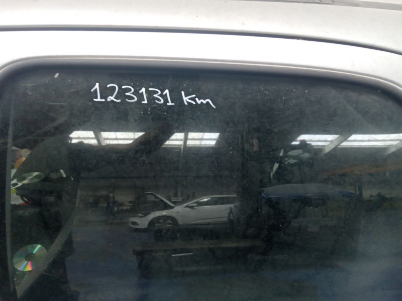 opel corsa c del año 2002