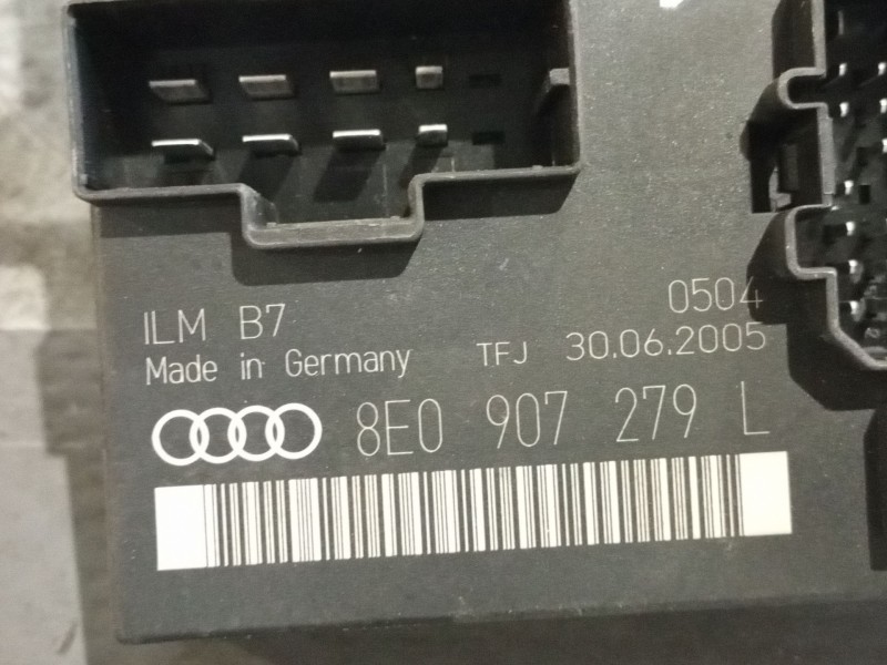 Recambio de modulo confort para audi a4 avant (8e) 2.0 tdi referencia OEM IAM 8E0907279L B5T5F30B1A4 
